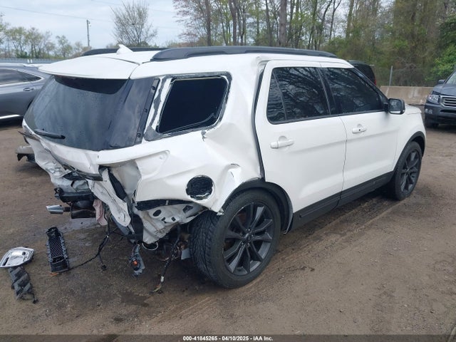 1FM5K8D81JGA17361 Ford EXPLORER XLT