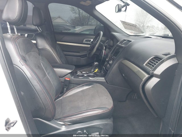 1FM5K8D81JGA17361 Ford EXPLORER XLT
