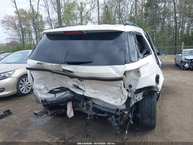 1FM5K8D81JGA17361 Ford EXPLORER XLT