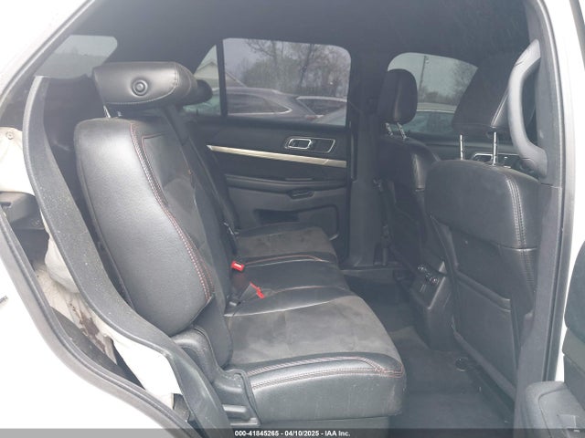 1FM5K8D81JGA17361 Ford EXPLORER XLT