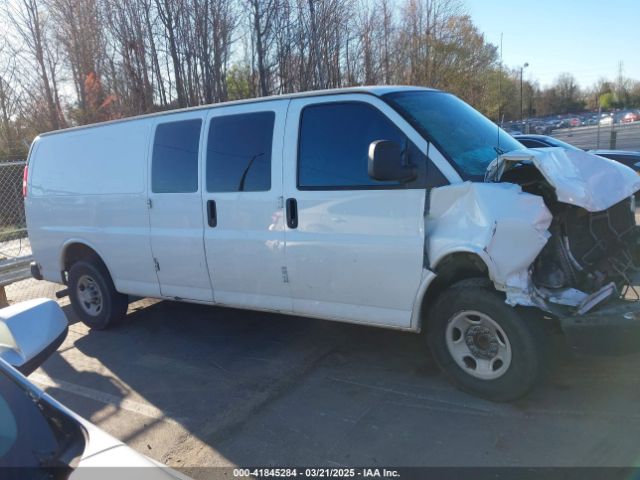 1GCWGGBA3E1109722 Chevrolet Express 2500 Work Van
