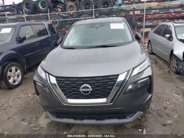 5N1BT3AA3PC772232 Nissan Rogue S Fwd