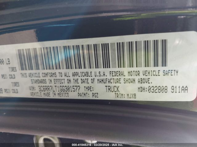 3C6RR7LT1GG301577 RAM 1500 Big Horn