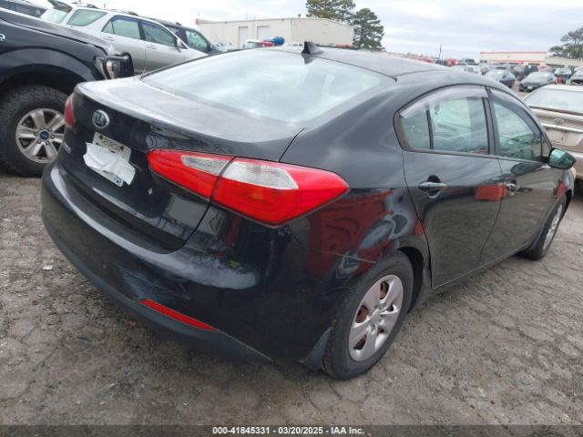 KNAFK4A67F5307026 KIA FORTE LX