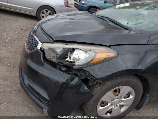 KNAFK4A67F5307026 KIA FORTE LX