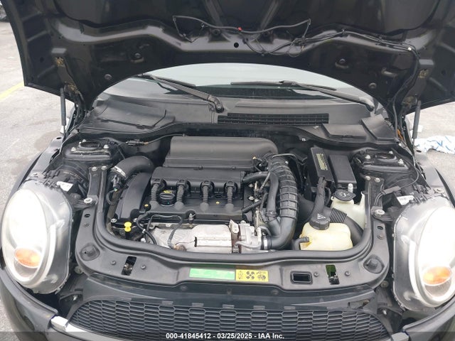 2010 MINI COOPER S WMWMS3C52ATY08772 Photo 9