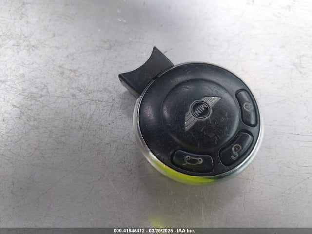 2010 MINI COOPER S WMWMS3C52ATY08772 Photo 10