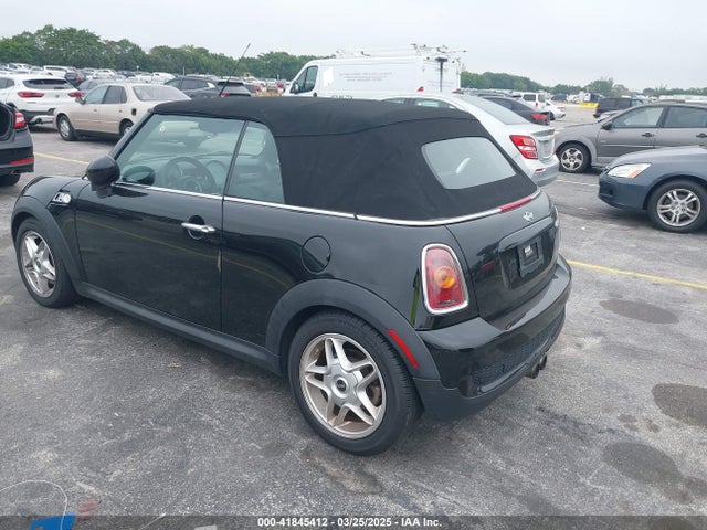 2010 MINI COOPER S WMWMS3C52ATY08772 Photo 2