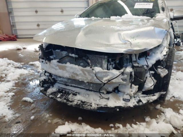 W04GV8SX0J1094167 Buick Regal Tourx Essence