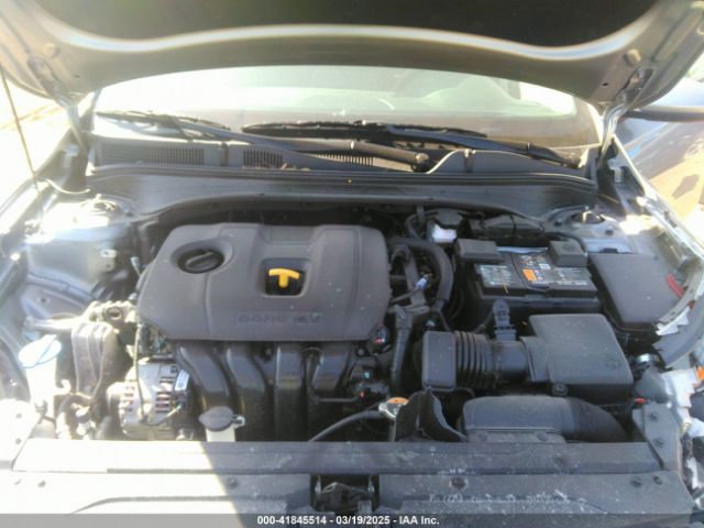 3KPF24ADXRE841163 KIA Forte Lxs