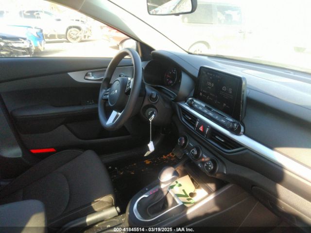 3KPF24ADXRE841163 KIA Forte Lxs