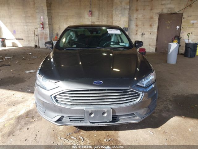 3FA6P0HD5KR244720 Ford FUSION SE