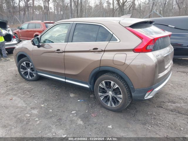 JA4AT5AA0JZ044992 Mitsubishi Eclipse Cross Se