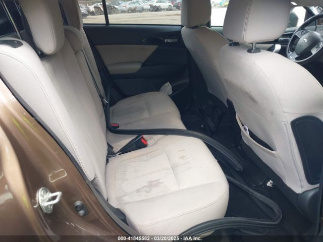 JA4AT5AA0JZ044992 Mitsubishi Eclipse Cross Se