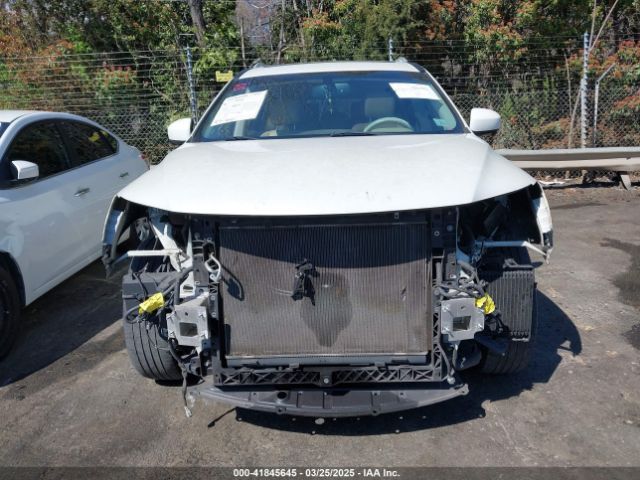 5N1AR2MM4FC690390 Nissan Pathfinder Platinum