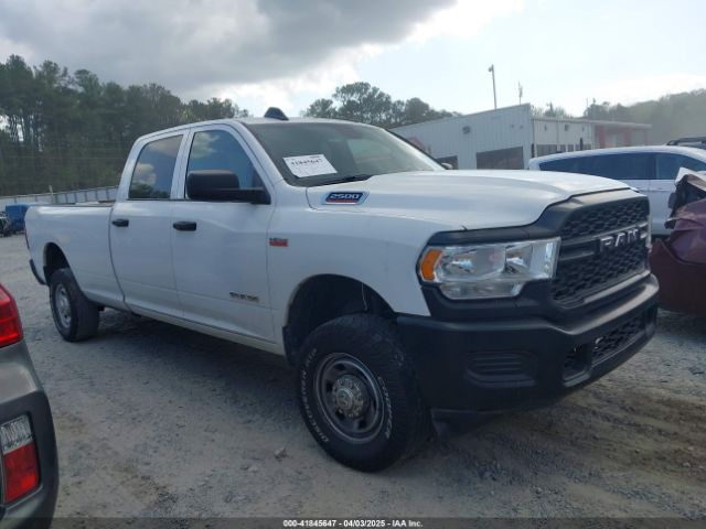 3C6UR5HJ3NG202553 RAM 2500 Tradesman  4x4 8' Box
