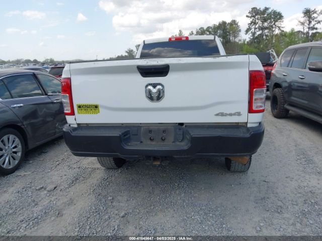 3C6UR5HJ3NG202553 RAM 2500 Tradesman  4x4 8' Box