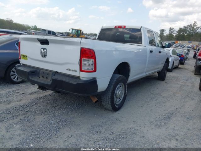 3C6UR5HJ3NG202553 RAM 2500 Tradesman  4x4 8' Box