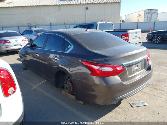 1N4AL3AP0HC242120 Nissan Altima 2.5 Sl