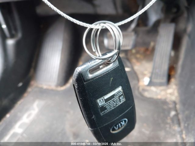 KNDJN2A2XF7814903 KIA Soul