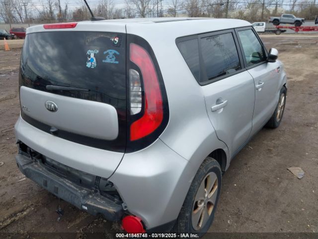 KNDJN2A2XF7814903 KIA Soul
