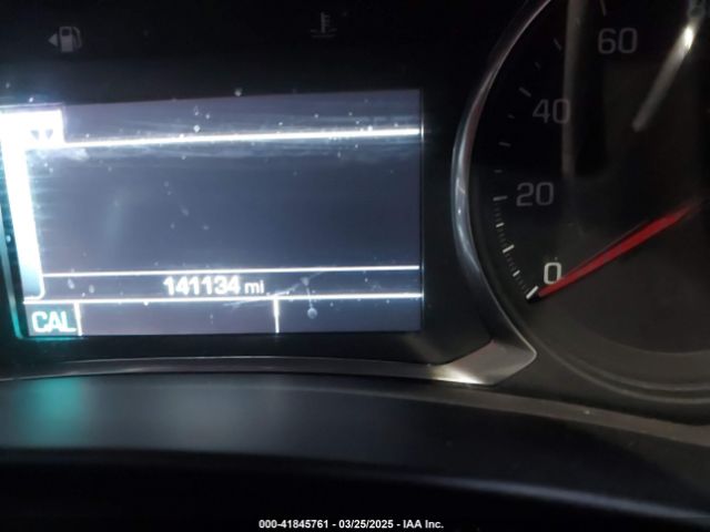 2GNAXSEV8J6138868 Chevrolet EQUINOX LT