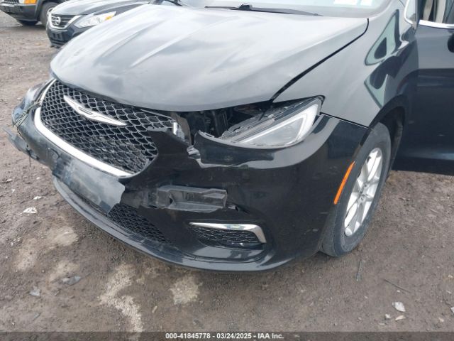 2C4RC1BG2NR117879 Chrysler Pacifica Touring L