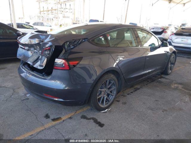 2022 TESLA MODEL 3 5YJ3E1EB5NF126104 Photo 3