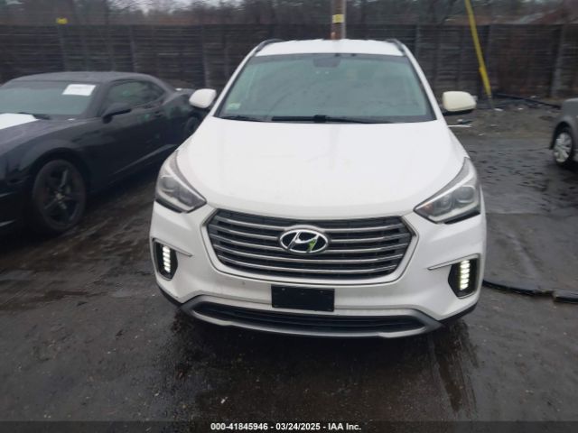 KM8SMDHF9HU252648 Hyundai Santa Fe Se