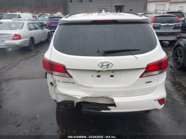 KM8SMDHF9HU252648 Hyundai Santa Fe Se