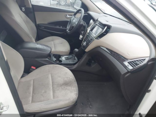 KM8SMDHF9HU252648 Hyundai Santa Fe Se