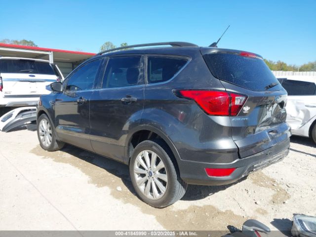 1FMCU0HD5KUA89287 Ford ESCAPE SEL