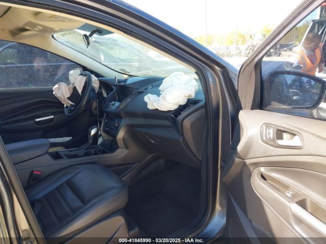 1FMCU0HD5KUA89287 Ford ESCAPE SEL
