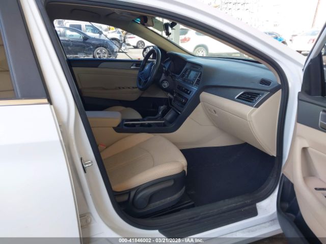 5NPE24AF2FH167322 Hyundai SONATA SE