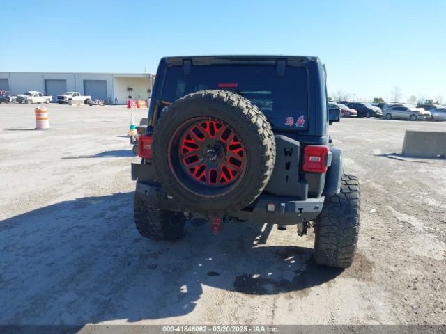 1C4HJXFGXJW108766 Jeep Wrangler Unlimited Rubicon 4x4
