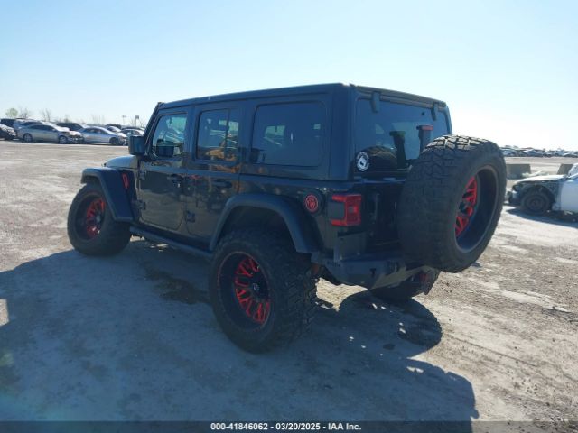 1C4HJXFGXJW108766 Jeep Wrangler Unlimited Rubicon 4x4