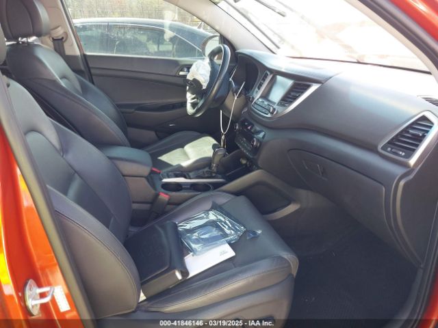 KM8J33A49HU522995 Hyundai Tucson Se Plus