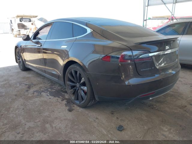 2014 TESLA MODEL S 5YJSA1H28EFP65161 Photo 2