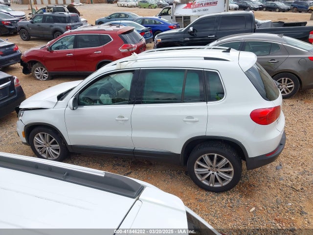 WVGBV3AX6EW561603 Volkswagen Tiguan R-line/s/se/sel