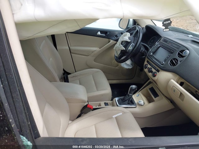 WVGBV3AX6EW561603 Volkswagen Tiguan R-line/s/se/sel