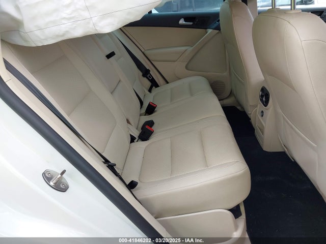 WVGBV3AX6EW561603 Volkswagen Tiguan R-line/s/se/sel