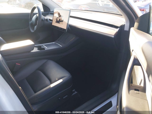 7SAYGDEFXNF488274 Tesla 2022