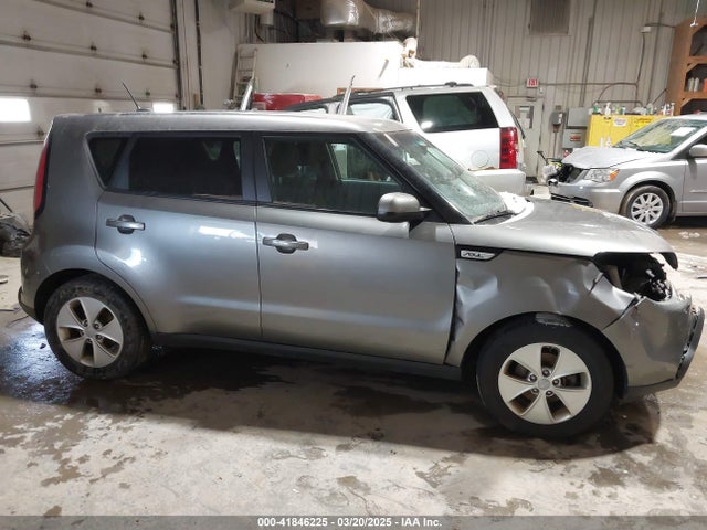 KNDJN2A21G7351583 KIA Soul