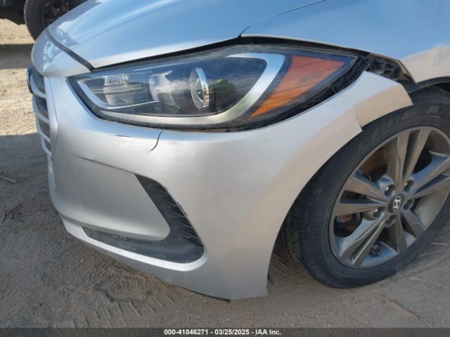 5NPD84LF9JH226284 Hyundai ELANTRA SEL