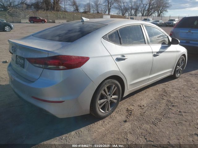 5NPD84LF9JH226284 Hyundai ELANTRA SEL