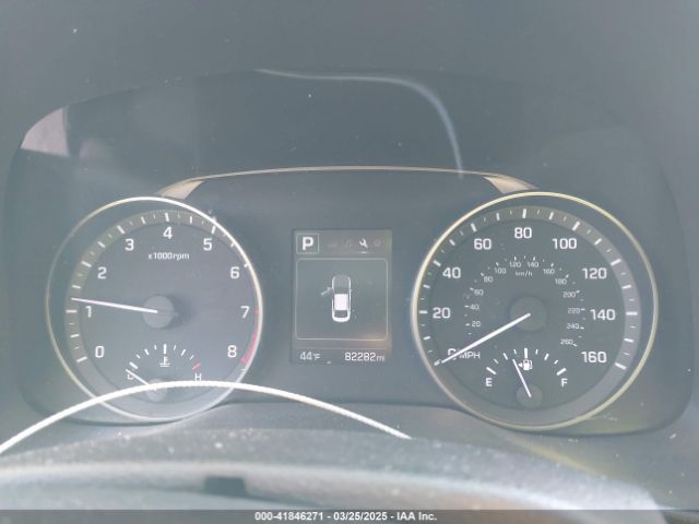 5NPD84LF9JH226284 Hyundai ELANTRA SEL