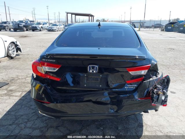 1HGCV3F20NA010670 Honda Accord Hybrid Sport