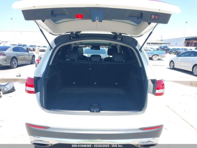 WDC0G4KB5GF095092 Mercedes-Benz Glc 300 4matic