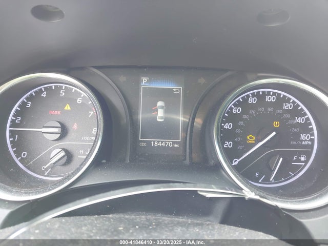 4T1B11HK2JU629749 Toyota CAMRY SE