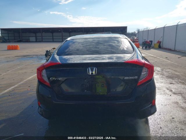 19XFC2F52JE020629 Honda Civic Lx